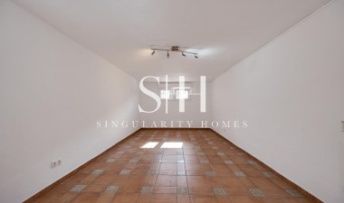 Resale - Villa - Torrevieja - La Siesta - El Salado - Torreta