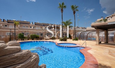 Resale - House - Orihuela Costa - Los Dolses