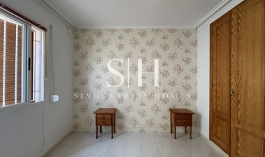 Resale - House - La Mata - Costa Blanca