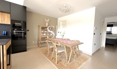 Resale - Bungalow - Pilar de la Horadada - Costa Blanca