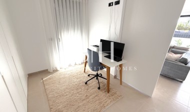 Resale - Bungalow - Pilar de la Horadada - Costa Blanca