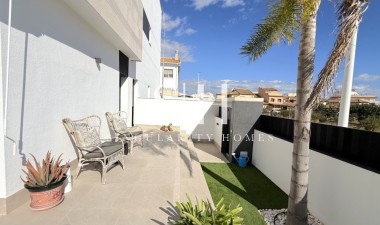 Resale - Bungalow - Pilar de la Horadada - Costa Blanca