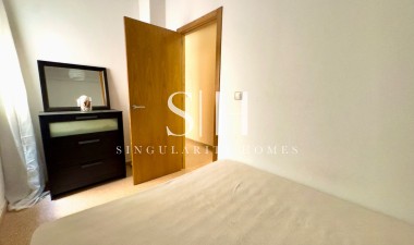 Resale - Apartment / flat - Torrevieja - Centro
