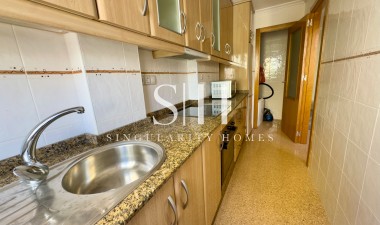 Resale - Apartment / flat - Torrevieja - Centro