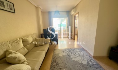 Resale - Apartment / flat - Torrevieja - Centro