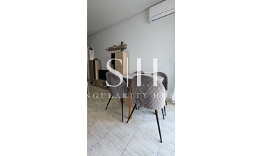 Resale - Apartment / flat - Torrevieja - Acequion