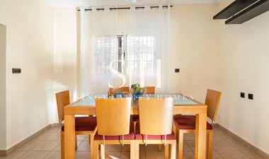 Resale - House - Orihuela Costa - Los Almendros-la Florida