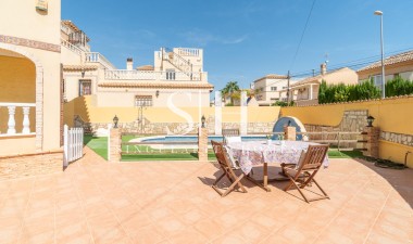 Resale - House - Orihuela Costa - Los Almendros-la Florida