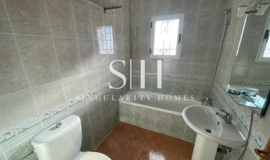 Resale - House - Los Montesinos - Costa Blanca