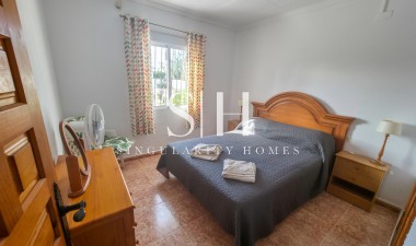 Resale - Villa - Torrevieja - Costa Blanca