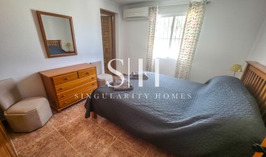 Resale - Villa - Torrevieja - Costa Blanca