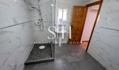 Resale - Villa - Torrevieja - Costa Blanca