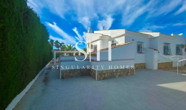 Resale - Villa - Torrevieja - Costa Blanca