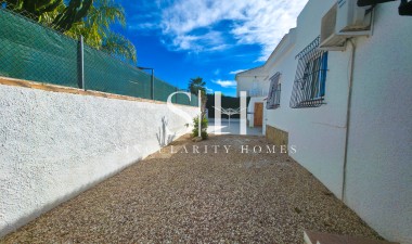 Resale - Villa - Torrevieja - Costa Blanca