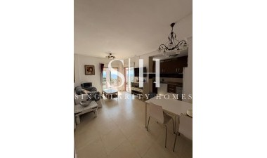 Resale - Apartment / flat - Torrevieja - Punta prima