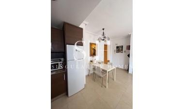 Resale - Apartment / flat - Torrevieja - Punta prima