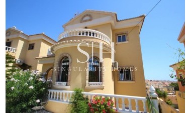 Resale - Villa - Orihuela Costa - Costa Blanca