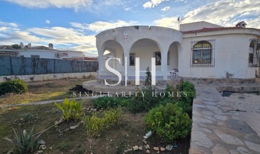 Resale - Villa - Torrevieja - Costa Blanca