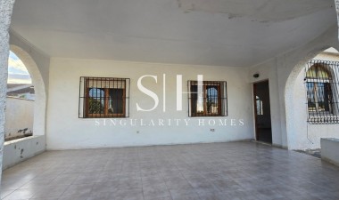 Resale - Villa - Torrevieja - Costa Blanca
