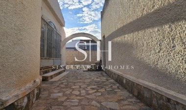 Resale - Villa - Torrevieja - Costa Blanca