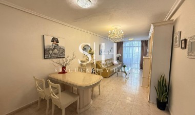Resale - House - Torrevieja - Calas Blanca