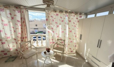 Resale - House - Torrevieja - Calas Blanca