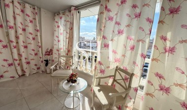 Resale - House - Torrevieja - Calas Blanca