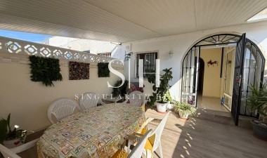 Resale - House - Torrevieja - Calas Blanca
