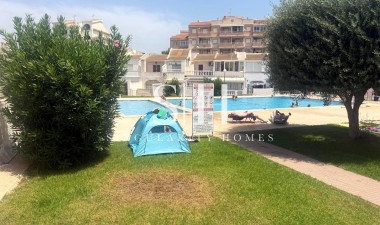 Resale - House - Torrevieja - Calas Blanca
