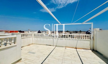Resale - House - Torrevieja - Torretas