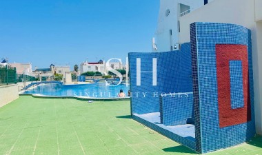 Resale - House - Torrevieja - Torretas