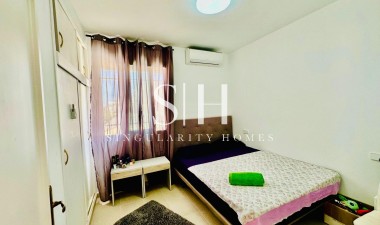 Resale - House - Torrevieja - Torretas