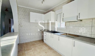 Resale - Villa - Torrevieja - El Chaparral
