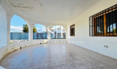 Resale - Villa - Torrevieja - El Chaparral