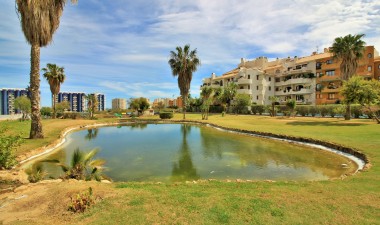 Resale - Apartment / flat - Torrevieja - Punta prima