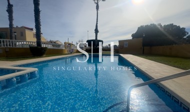 Resale - House - Orihuela Costa - La Regia