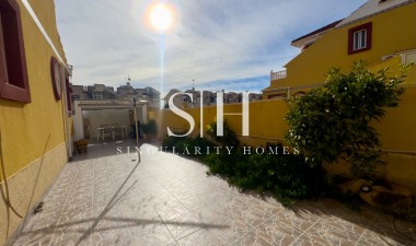 Resale - House - Orihuela Costa - La Regia