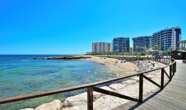 Resale - Apartment / flat - Torrevieja - Punta prima