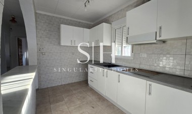 Resale - Villa - Torrevieja - Inland