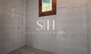 Resale - Villa - Torrevieja - Inland