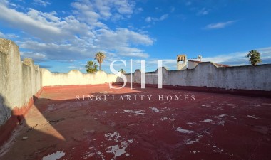 Resale - Villa - Torrevieja - Inland