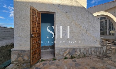 Resale - Villa - Torrevieja - Inland