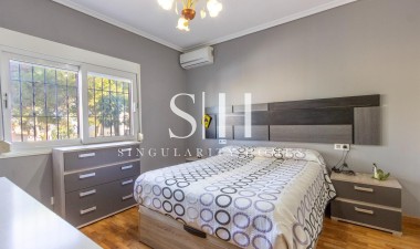 Resale - Villa - Torrevieja - Los balcones