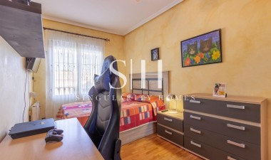 Resale - Villa - Torrevieja - Los balcones