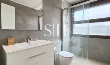 Resale - Villa - Vista Bella Golf Resort - Inland