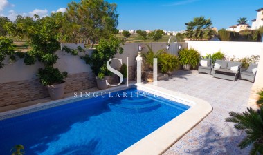 Resale - Villa - Orihuela Costa - Costa Blanca
