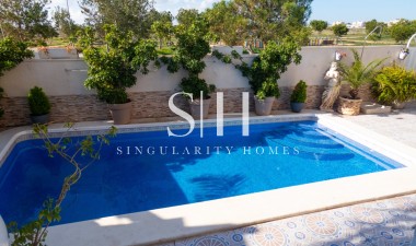 Resale - Villa - Orihuela Costa - Costa Blanca