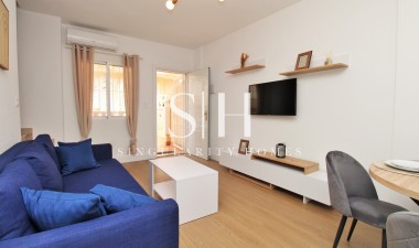 Resale - House - Orihuela Costa - Villamartin