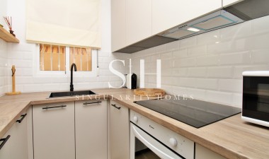 Resale - House - Orihuela Costa - Villamartin