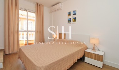 Resale - House - Orihuela Costa - Villamartin